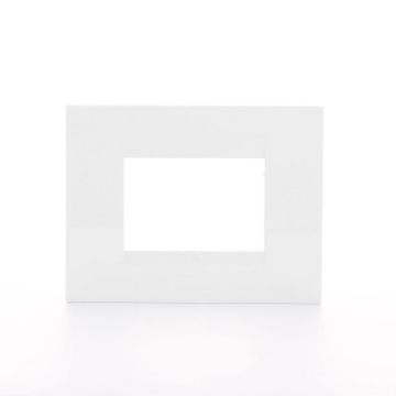 Arată detalii pentru Rama decorativă Gewiss Chorus Geo 3 module albă Imagine Rama decorativă Gewiss Chorus Geo 3 module albă