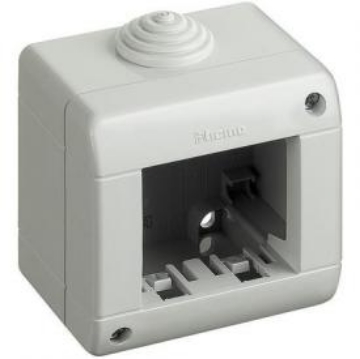 Arată detalii pentru Doza cadru 3 module Matix Bticino 25403, montaj aparent, IP40 Imagine Doza cadru 3 module Matix Bticino 25403, montaj aparent, IP40