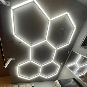 Arată detalii pentru Aplica LED Hexagon HoneyComb, 5 Hexagoane Tavan/Perete 2350x1640cm, 200W, 20000 lumeni ZenLED® Imagine Aplica LED Hexagon HoneyComb, 5 Hexagoane Tavan/Perete 2350x1640cm, 200W, 20000 lumeni ZenLED®