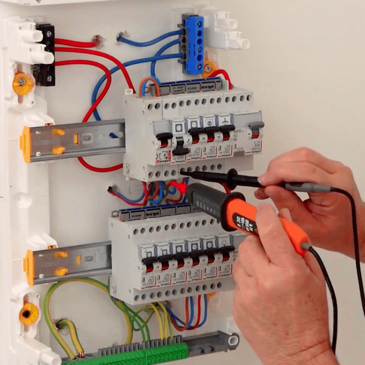 Cauți un distribuitor de echipamente electrice în Suceava? Iată pe cine te poți baza
