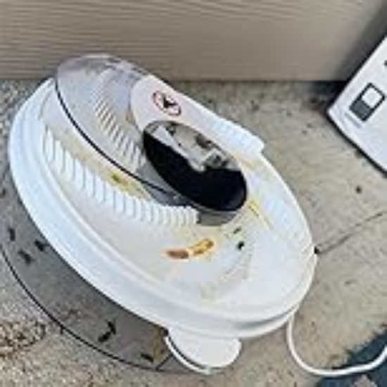 Imagine Electric insect trap (covering 80sq.m)
