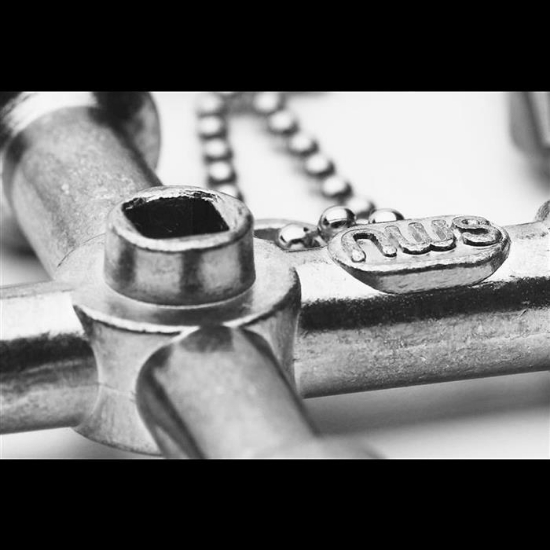 Imagine CHEIE UNIVERSALA PENTRU TABLOURI - 6 FUNCTII NWS